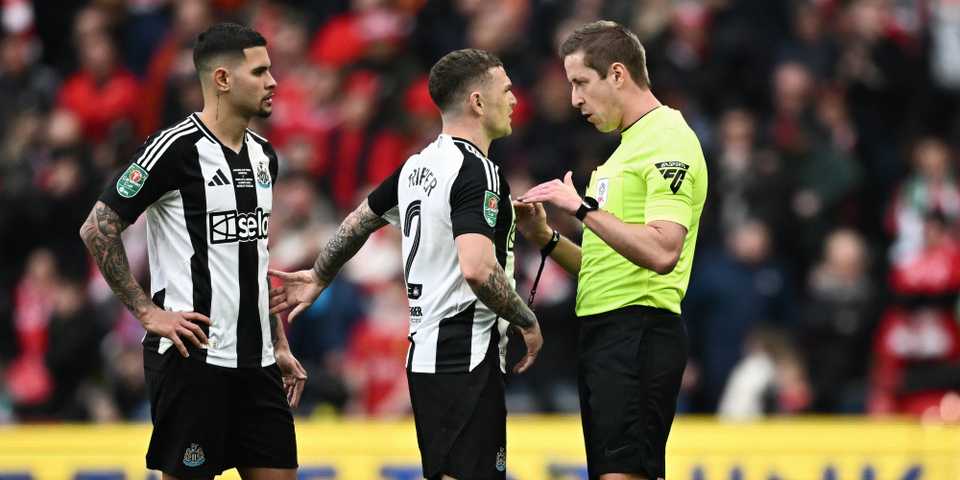 Why Liverpool Were Denied a Penalty Against Newcastle for Kieran Trippier’s Handball